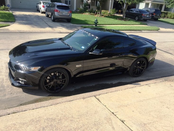 Thumbnail Photo undefined for 2015 Ford Mustang GT Coupe
